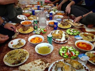 هشدار یک متخصص تغذیه به زائران اربعین: غذاهای عراقی نخورید!