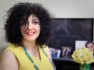 نرگس محمدی: «صلح‌آمیز بودن برنامه هسته‌ای جمهوری اسلامی شعار سیاسی است»