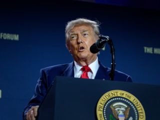 ترامپ: جمعه آینده با پوتین در آلاسکا دیدار می‌کنم