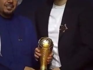 سردار آزمون برنده توپ طلای امارات شد