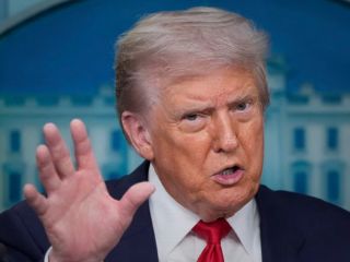 ترامپ می‌گوید روسیه و اوکراین باید بخشی از سرزمین خود را برای صلح واگذار کنند