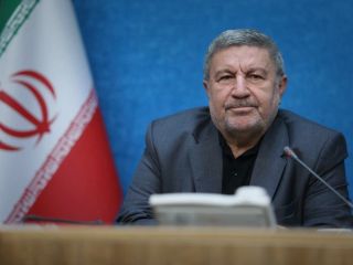 رئیس شورای اطلاع‌رسانی دولت از ادعای خود در مورد تعداد زندانیان سیاسی عقب‌نشینی کرد