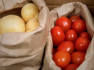 نقش گوجه‌فرنگی در تکامل سیب‌زمینی