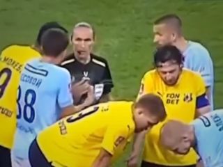 رسانه‌های روسی: محمد محبی بازیکن تیم روستوف به خاطر لمس سینه داور زن اخراج شد