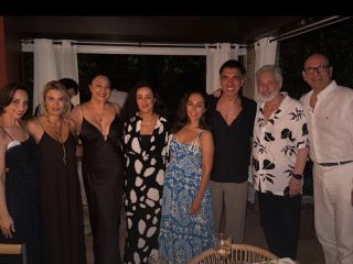 دورهمی ابی، سینا ولی اله و شالی زمردی در اسپانیا