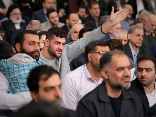 تمسخر امیررضا معصومی توسط خبرگزاری سپاه به‌دلیل تلاش قانونی برای دریافت تابعیت