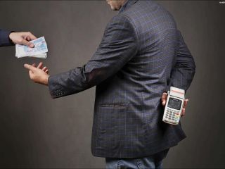 رشوه و حساب‌های اجاره‌ای؛ نظام مالیاتی جمهوری اسلامی ناکام در مهار فساد