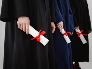 آمریکا ویزای ۶ هزار دانشجو خارجی را لغو کرد