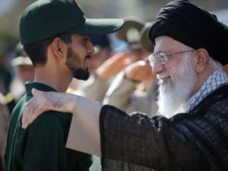 بلومبرگ: از بین بردن قدرت سپاه پاسداران نیازمند حمله زمینی به ایران است