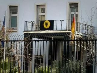 تعطیلی سفارتخانه‌های غربی در تهران: نشانه بازگشت جنگ یا فشار دیپلماتیک؟