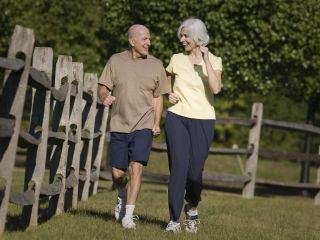 پیاده‌روی روزانه سطح کلسترول بد را کاهش و کلسترول خوب را افزایش می‌دهد