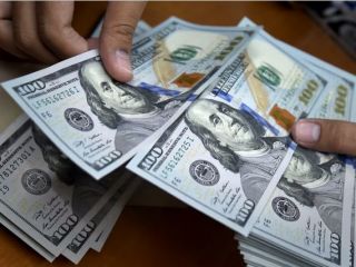 قیمت دلار در بازار آزاد ایران از ۹۵ هزار تومان عبور کرد