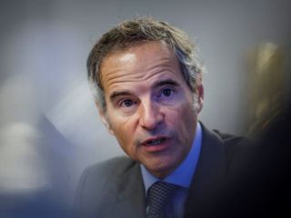 آسوشیتدپرس: تهدید به بازداشت رافائل گروسی مذاکرات جمهوری اسلامی و آژانس را پیچیده کرده است