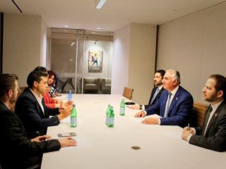 اصغر سپهری: مشاوران شاهزاده پشت او پنهان می‌شوند و منتقدان را وادار به سکوت میکنند