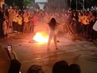 عباس میلانی: آینده ایران را زنان و مقاومت مدنی رقم می‌زنند