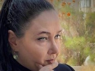 برخورد متفاوت کتایون ریاحی به موفقیت تیم المپیاد نجوم ایران: امیدوارم در اوین ازشون استقبال نشه