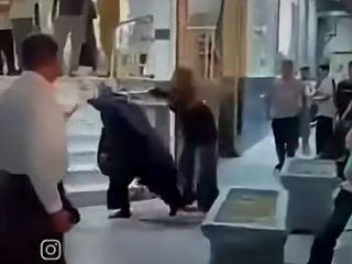 بازداشت دو دختر نوجوان در فسا که با یک زن آمر به معروف درگیر شده بودند + ویدیو