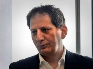 احمد زیدآبادی: یکی بگوید این بابک زنجانی چه نوع پدیده‌ای است؟