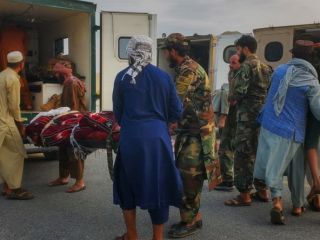 بیش از ۸۰۰ کشته و ۲۵۰۰ زخمی در زمین‌لرزه مرگبار شرق افغانستان