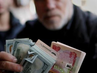 رکوردشکنی‌های پیاپی نرخ ارز؛ رئیس بانک مرکزی: ناتوان نیستیم