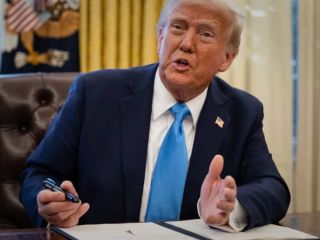 ترامپ فرمان مجازات کشورهایی که آمریکایی‌ها را بازداشت می‌کنند را امضا کرد: پیام به تهران؟