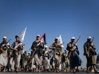 دولت یمن: ایران کارخانه تولید سلاح شیمیایی برای حوثی‌ها راه‌اندازی کرده است