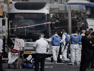 یورش مرگبار به اتوبوس در اورشلیم؛ ۶ نفر کشته شدند