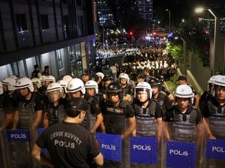 آیا ترکیه در آستانه «خودکامگی به سبک روسیه» است؟