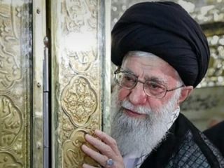 چرا خامنه‌ای باید بین «سازش» و «سقوط» یکی را انتخاب کند؟