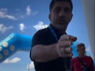 انتقاد شدید محمودرضا گران از علیرضا دبیر: «با ثروت فقیر مانده‌ای!» + ویدیو