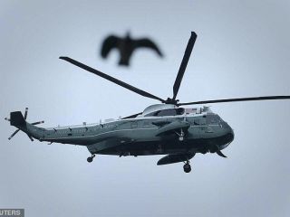 فرود اضطراری هلیکوپتر ترامپ و بانوی اول آمریکا در بریتانیا + ویدیو