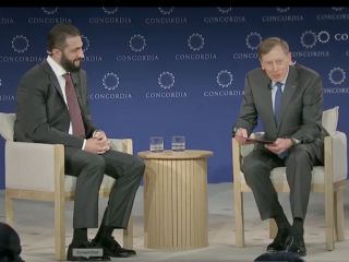 ژنرال پترائوس مدیر سابق سیا خطاب به جولانی: اکنون تو رئیس‌جمهور سوریه هستی؛ چطور شد که از القاعده به اینجا رسیدی؟