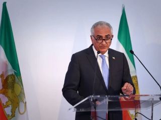 شاهزاده رضا پهلوی: رهبر بی‌خرد جمهوری اسلامی، ایران را در آستانه تحریم‌های جهانی قرار داده