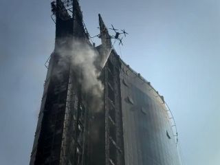 ببینید: مهار آتش‌سوزی آسمان‌خراش دبی توسط پهپادهای شاهین