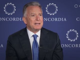 استیو ویتکاف تحریم‌های «مکانیسم ماشه» علیه جمهوری اسلامی را «داروی درست» برای وضعیت کنونی خواند