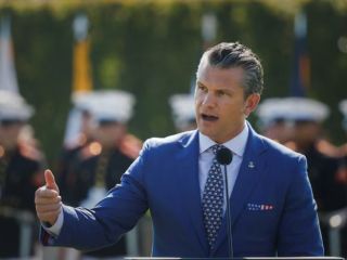 چرا وزیر جنگ آمریکا صدها ژنرال و فرمانده ارتش را بدون توضیح برای نشست فراخوانده است؟