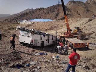 چهار کشته در سقوط مرگبار اتوبوس در جاده فیروزکوه
