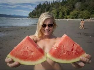 تصاویر: در این سواحل لخت شنا کنید