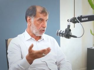 محمدرضا باهنر: قانون حجاب اجباری در کشور لازم الاجرا نیست + ویدیو