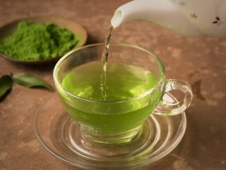 ماچا انرژی‌بخش‌تر است یا چای سبز؟