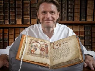 چگونه انگلستان اولین پادشاه خود را فراموش کرد؟