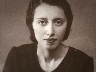 بدری تیمورتاش، مادر دندانپزشکی ایران و اولین زنی که در جهان به ریاست دانشکده دندانپزشکی رسید