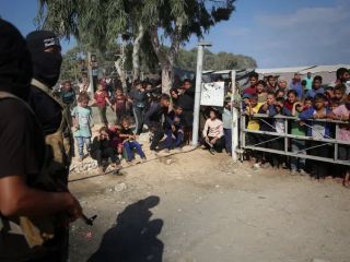 حماس: موضوع سلاح قابل حل است؛ آنچه در اختیار داریم اسلحه‌ سبک‌ است