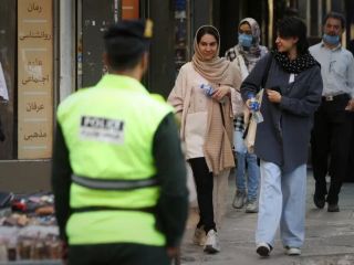 حجاب اجباری یا اختیاری؛ در خیابان‌های ایران چه خبر است؟