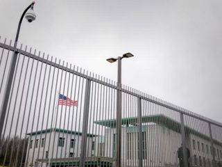 محافظ سابق سفارت آمریکا در اسلو به اتهام جاسوسی برای روسیه و ایران به زندان محکوم شد