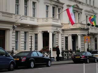 سفارت ایران در لندن: جمهوری اسلامی دخالتی در آدم‌ربایی و آزار افراد در بریتانیا ندارد