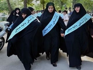 راه‌اندازی دوباره ون‌های ارشاد برخون‌های ریخته‌شده در خیابان