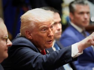 ترامپ: بعید است ایران دیگر از حماس حمایت کند