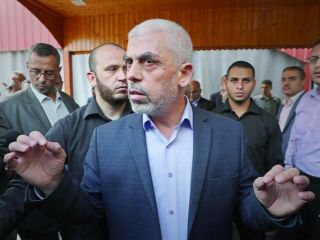 پیشنهاد یک وزیر اسرائیلی: پیکر یحیی سنوار را بسوزانید