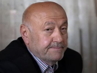 فرشته‌ای که هیولا از آب درآمد؛  صاحب یک موسسه خیریه در ترکیه در ازای کمک، درخواست رابطه جنسی می‌کرد